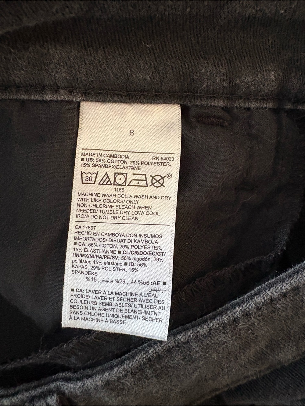 Old Navy Women’s Skinny High Rise Jeans in Black - Picture 9 of 9